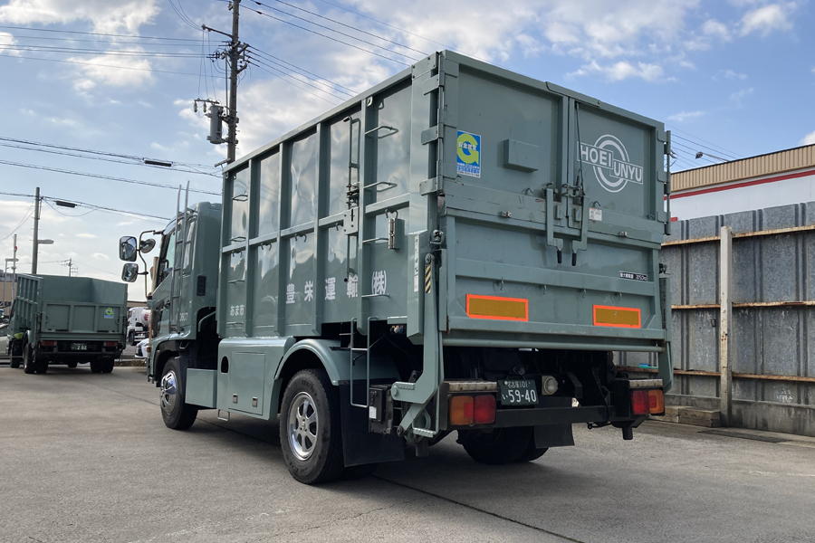 4tダンプ車