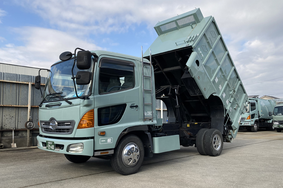 4tダンプ車